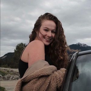 Meet your Posher, Madi